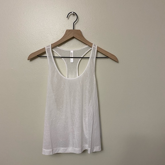 Athleta Vapor Scoop Tank - Picture 4 of 9